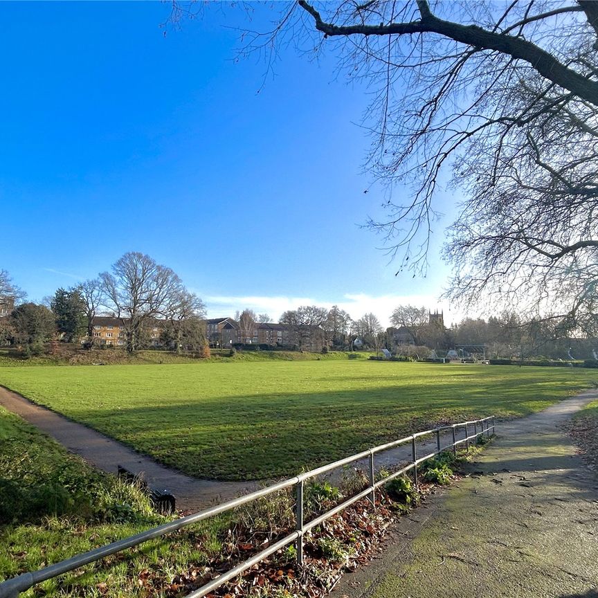 2 bedroom apartment to rent Anglesea Road, Southampton, Hampshire, SO15 - Photo 2