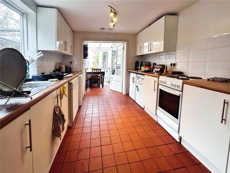 5 bedroom terraced house to rent - Photo 4