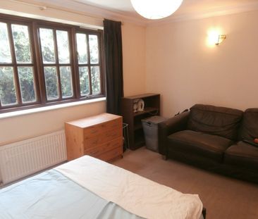 Room in a Shared House, Harford Mews, N19 - Photo 5