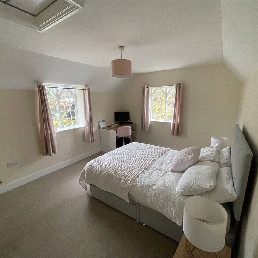 1 Village Lodges, Weston-Under-Lizard - Photo 1