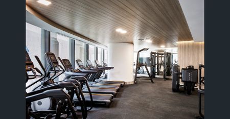 Furnished 2B2B modern apartment in the central of Melbourne CBD - Photo 2