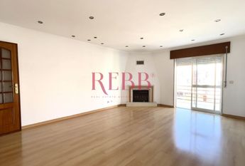 Apartamento T2 em Setúbal