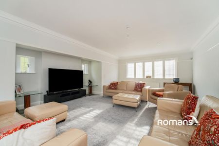 7 bedroom detached house to rent - Photo 2