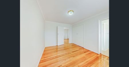 SPACIOUS ONE BEDROOM VILLA - Photo 2