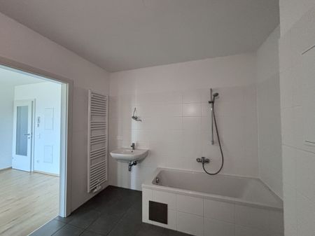 Perfekt aufgeteilte 2-Zimmer-Wohnung mit Einbauküche - Photo 5