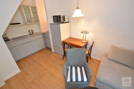 Stockum: Charmantes DG-Apartment im beliebten Blumenviertel an der Messe - Photo 2