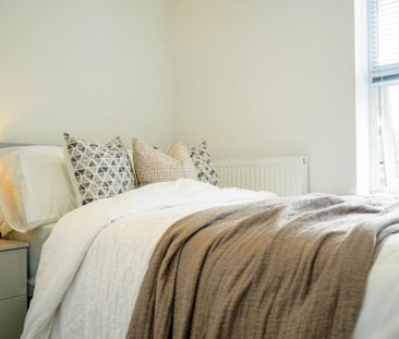 Room in a Shared Flat, Haydn Avenue, M14 - Photo 2