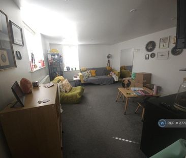 2 bedroom semi-detached house to rent - Photo 1