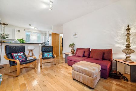 Two bedroom apartment available to rent in Tenby House, W2. - Photo 2