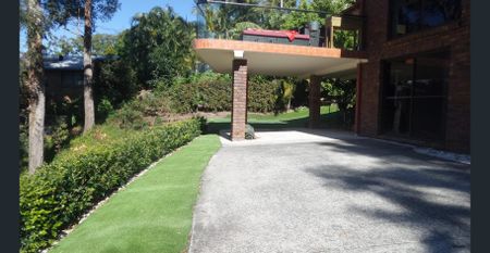 Four bedroom home with amazing views. Includes water, electricity & internet - Photo 5