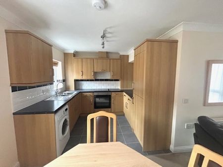 Marchant Court - Photo 2