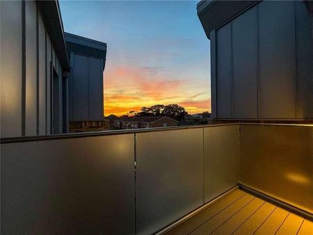 Waterford Road, Highcliffe, Christchurch, Dorset, BH23 - Photo 4