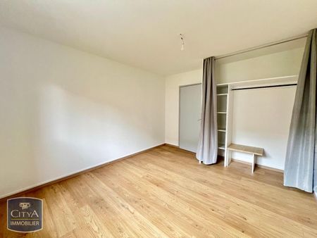 Location Appartement 2 pièces 47m² CHAMBERY 73000 - Photo 4