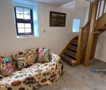 2 bedroom end of terrace house to rent - Photo 4