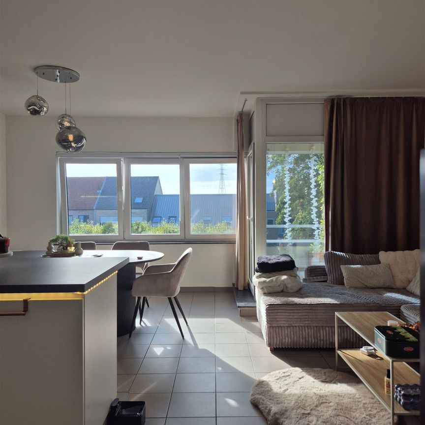 Appartement te huur in Sint-Niklaas met 2 slaapkamers - Photo 1