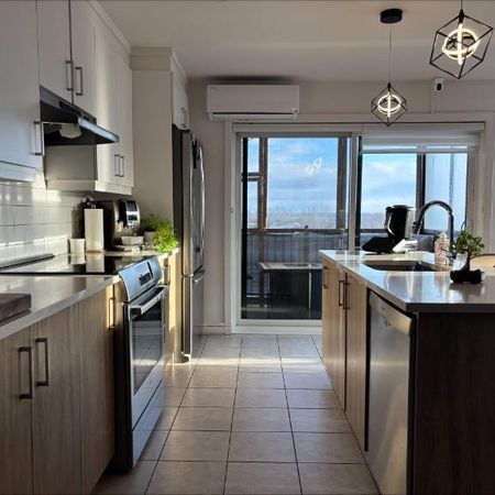 Grand 5 1/2 lumineux à Lavaltrie - Photo 3