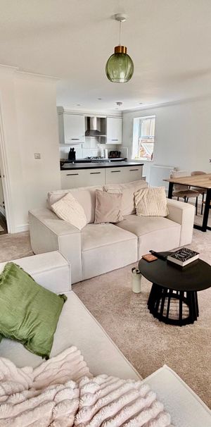 Room 1, Grosvenor Road, Bromley BR4 - Photo 1