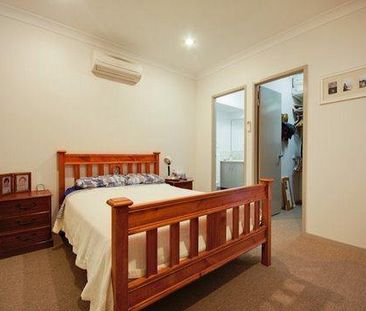 Modern Family Living in a Tranquil Setting - 11 Coccoloba Redlynch - Photo 1