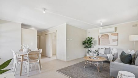 31 Adrian Street, Christie Downs SA 5164 - Photo 4