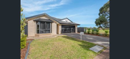 4 Bedroom Family home - Photo 3