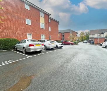 1 bedroom Apartment to rent - Photo 4