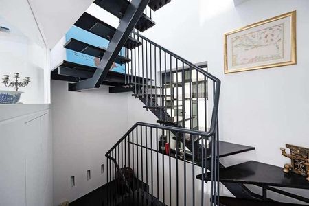 Catherine Wheel Yard, St James's, SW1A - Photo 5