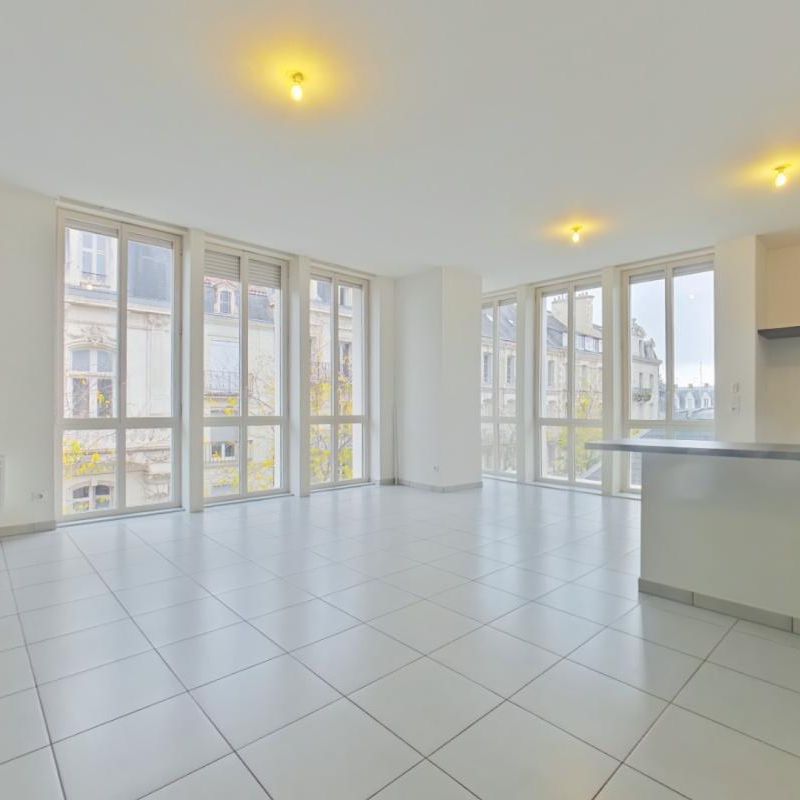 Location Appartement 2 pièces 90m² POITIERS 86000 - Photo 1
