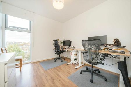 Colonial Drive, Chiswick, W4 - Photo 5