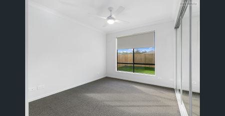 Stunning Modern Home in Quiet Redbank - Photo 4