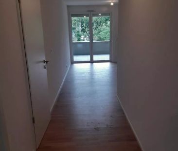 Bel appartement situé dans une nouvelle construction - Proche du M1 - Photo 2