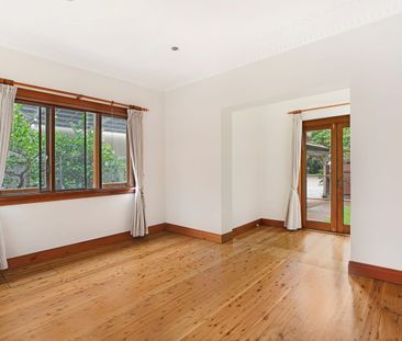 Lovely 3 Bedroom Home - Photo 3