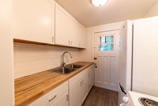 For Lease - 68 Arkledun Avenue, Hamilton, Ontario - Photo 1