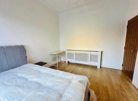 Room in a Shared House, Shrewsbury Road, E7 - Photo 4