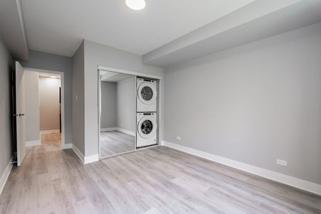 5765 Cote-St-Luc Rd. - Photo 5