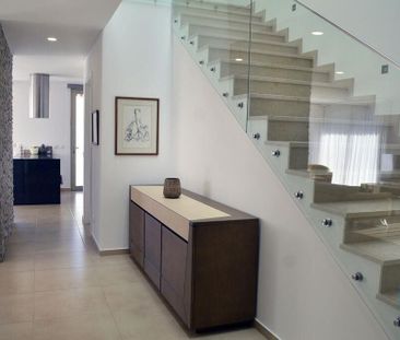 2 bedroom luxury House for rent in Salir do Porto, Portugal - Photo 3