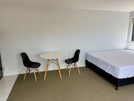 Sunny Self-Contained Studio with Sea View - Photo 3