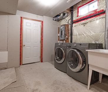 For Lease - 3062 Janice Drive, Oakville, Ontario - Photo 4