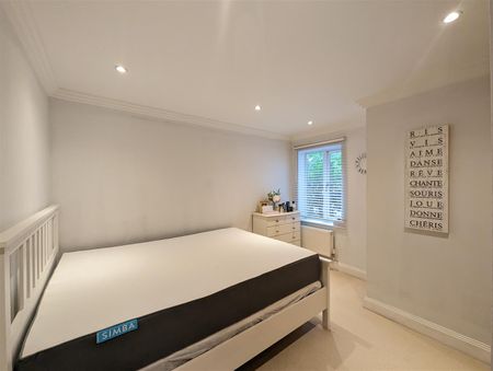 2 Bedroom Apartment - Ground Floor - Photo 5