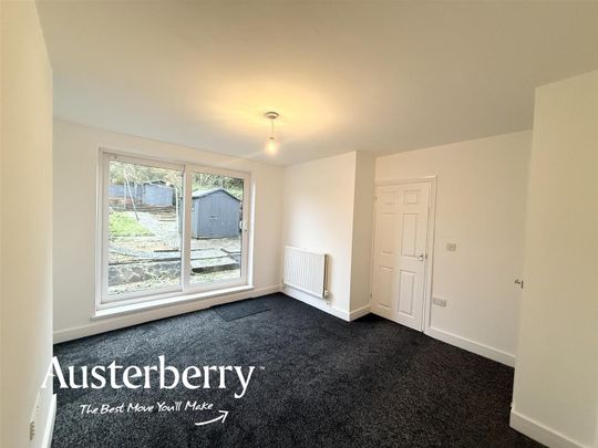 Coppice Gardens, Stone - Photo 1