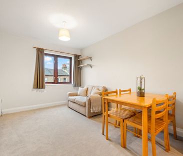 1 Bed Flat, Brook Court, TW8 - Photo 6