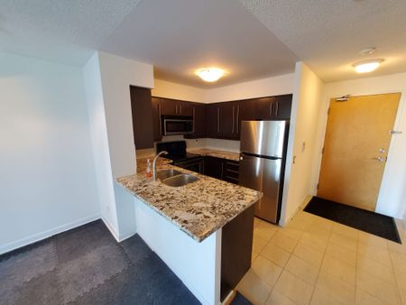 For Lease - 4978 Yonge Street Unit# 909, Toronto, Ontario - Photo 5