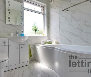 4 bedroom semi-detached house to rent - Photo 1