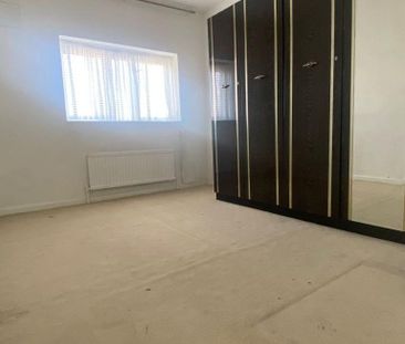 3 bedroom detached house to rent - Photo 2