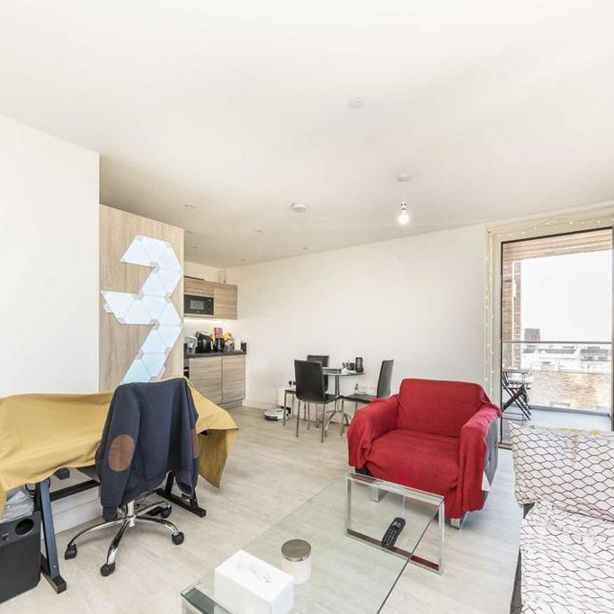 1 bedroom flat to rent - Photo 1