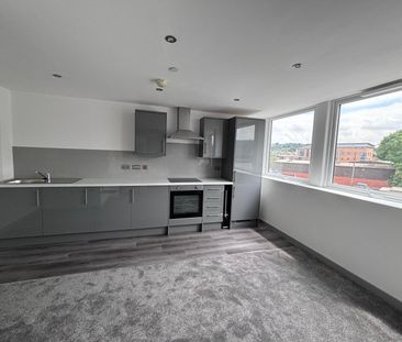 NEWLY REFURBISHED 1 BED APARTMENT - LEEDS - Photo 3