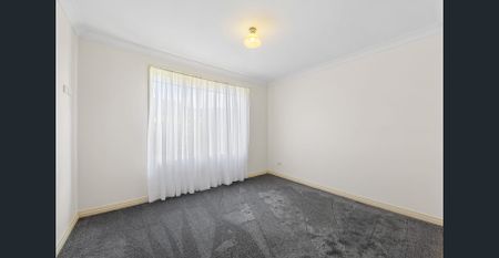 Freshly Updated 2-Bedroom Villa in Prime Location - Photo 4