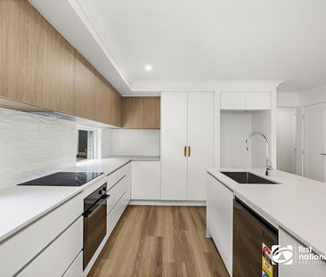 Brand New Coastal Luxury Home - 4 Bed 3 Bath - Walking Distance to ... - Photo 5