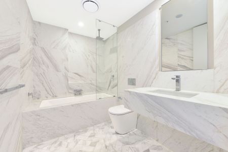 Harbour View Luxury: Exquisite Residence at Revy with North-Facing Aspect - Photo 5