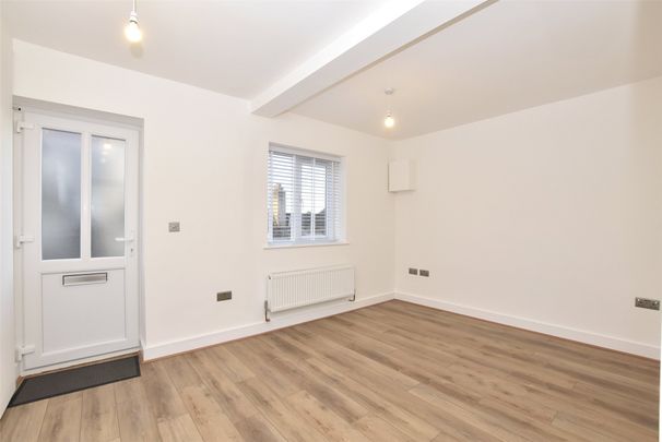 Belgrave Hill, Bristol, Somerset, BS8 - Photo 1