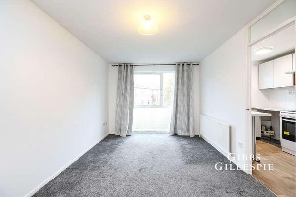 Cranston Close, Ickenham, Middlesex, UB10 - Photo 1